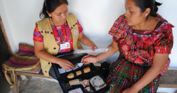 A family planning user and a health promoter discuss contraceptive methods in El Quiché, Guatemala. © 2014 Haydee Lemus/PASMO PSI Guatemala, Courtesy of Photoshare.